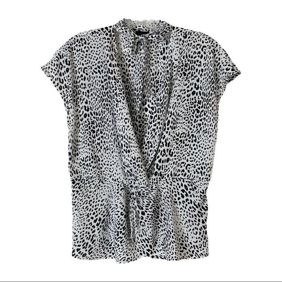 🌺 Worthington Cheetah Neck Tie Peplum Faux Wrap Lightweight Blouse Size M - Picture 1 of 11